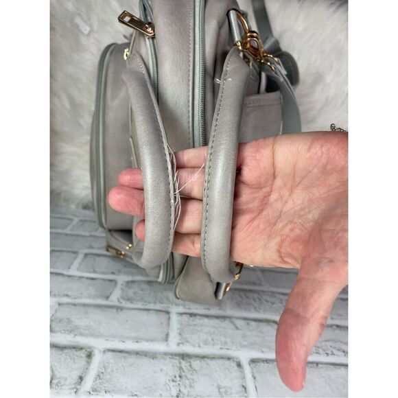 ROSEGIN Vegan Premium Leather Diaper Bag Backpack for Boy Girl Gray - Picture 7 of 13